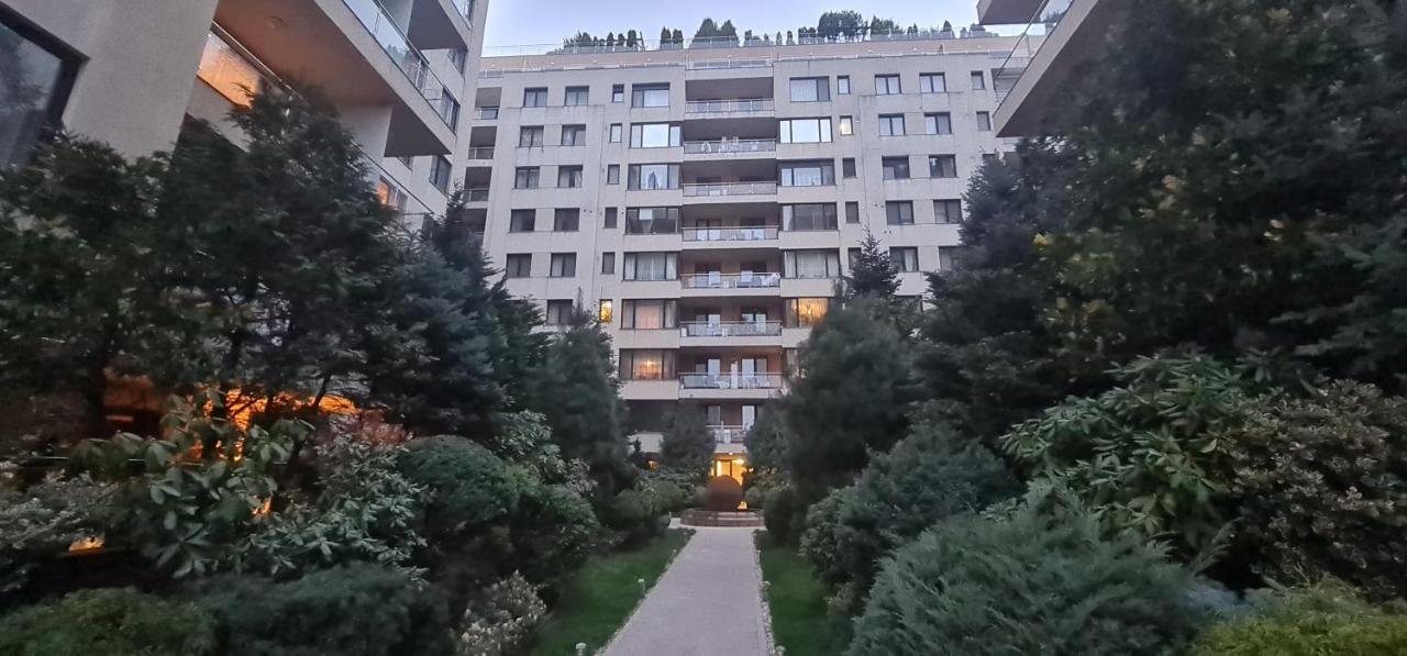 Garden Oasis Studio Bukarest Exterior foto